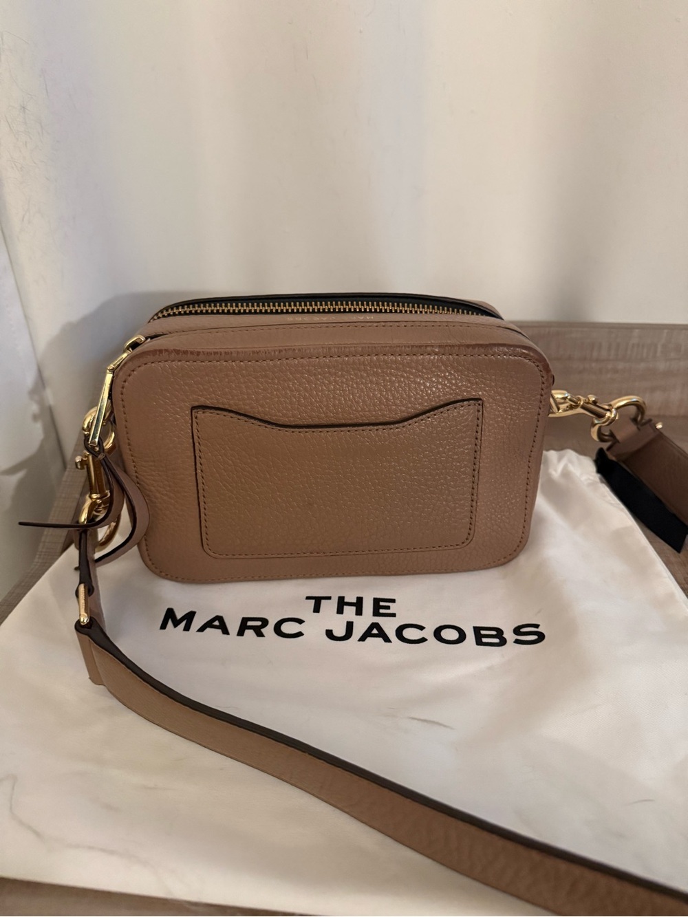 Marc Jacobs Taupe Camera Crossbody Bag - Picture 5 of 10